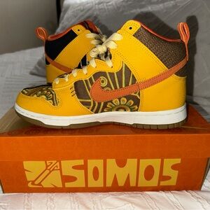 Nike Dunk High Somos Familia Size 8M 9.5W